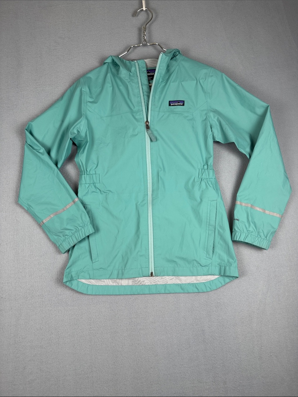 Patagonia Kids Mint Green H2No Hooded Raincoat
Size: 14 XL